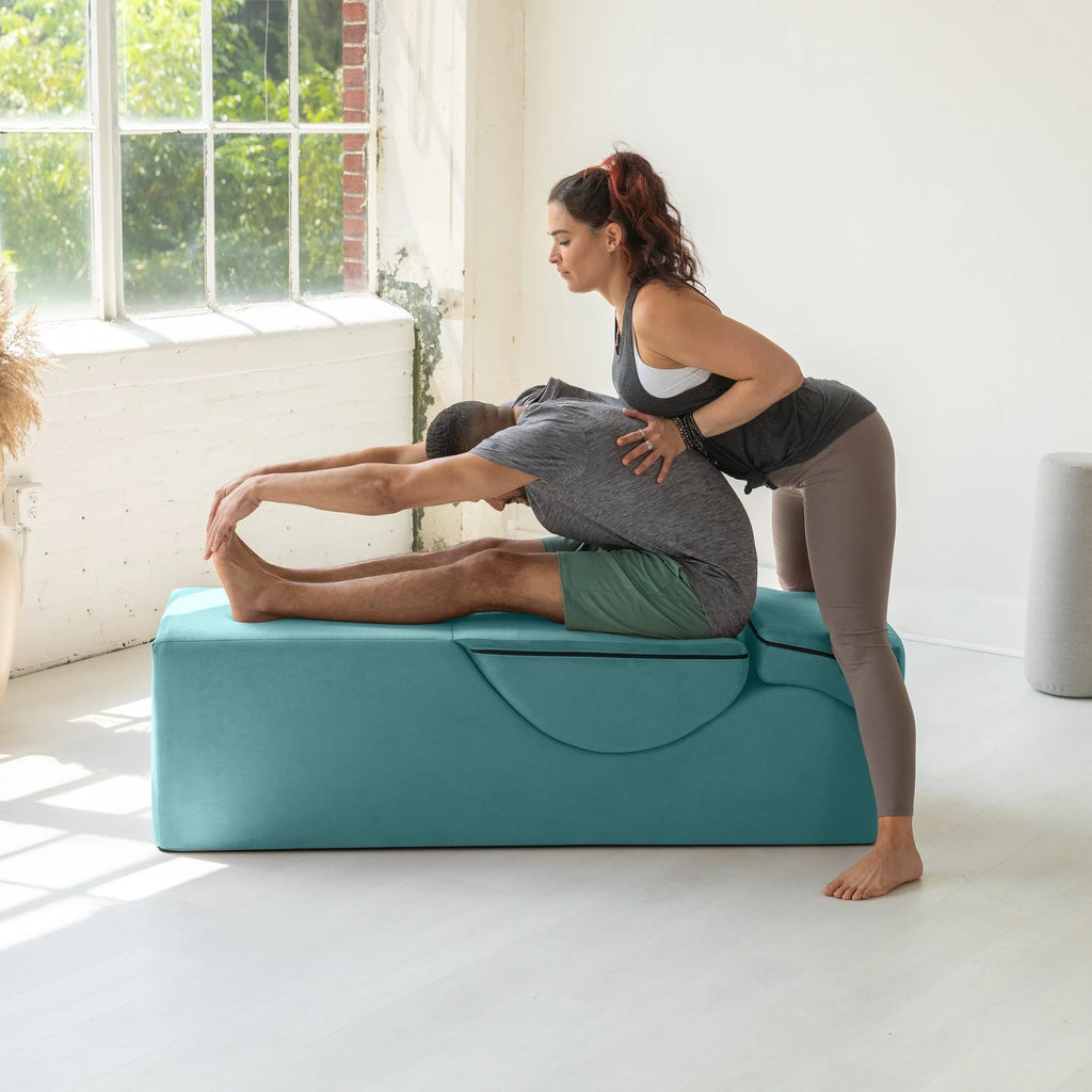 Avana Kami verstellbare Chaiselongue / Yoga und Massage – 2-in-1-Sitzhocker mit verborgenem ausklappbarem Yoga-Loungesessel, Mikrovelours – N/A
