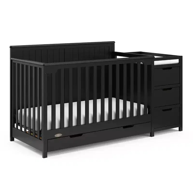5-in-1 converteerbaar babybedje en commode met lade