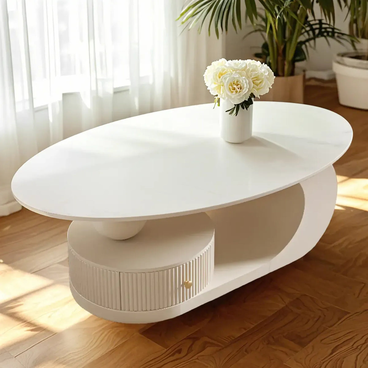 Moderne salontafel met wit stenen blad en krasbestendige afwerking