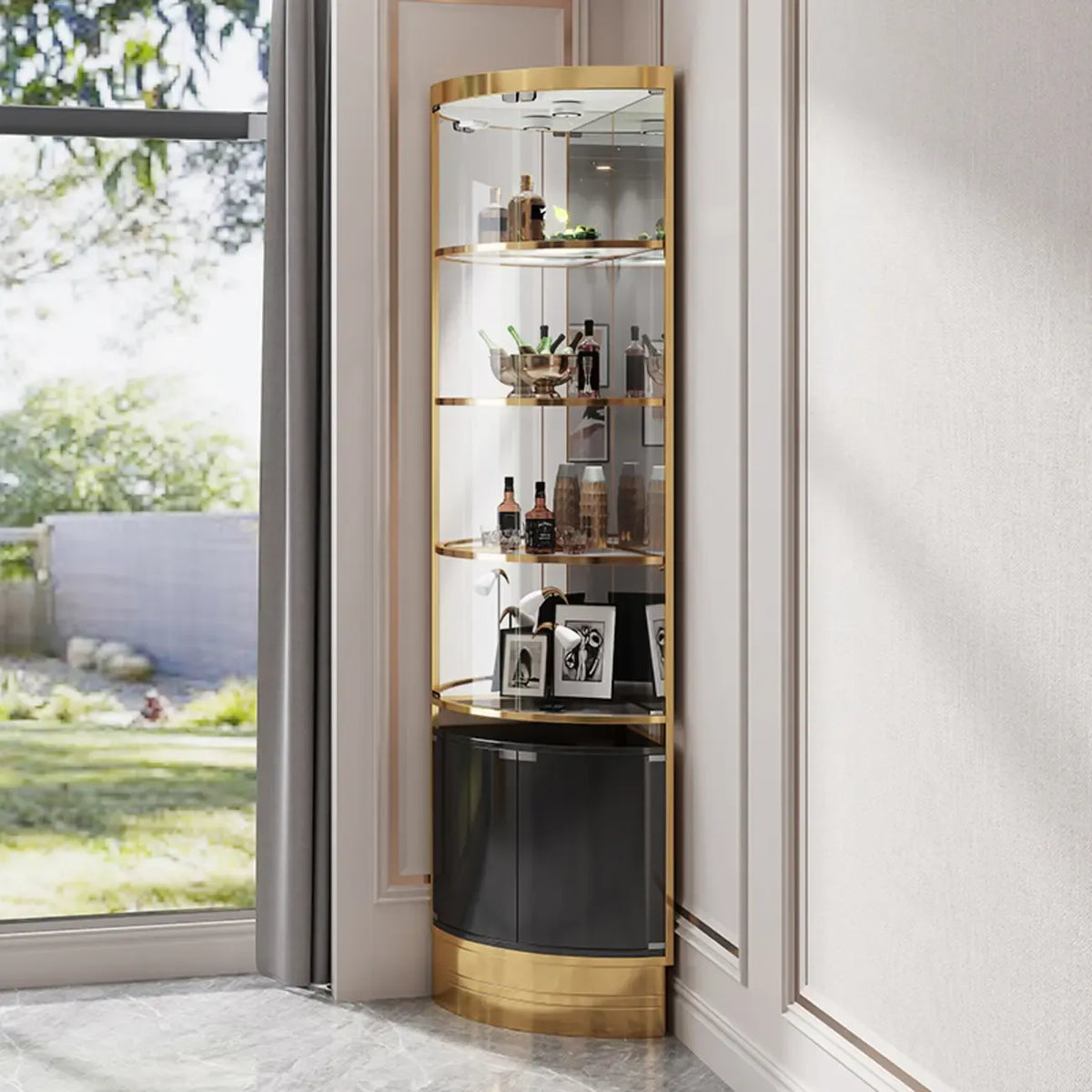 Eckschrank zur Aufbewahrung und Präsentation mit mehreren Ebenen aus Glas und Metall, Weinschrank