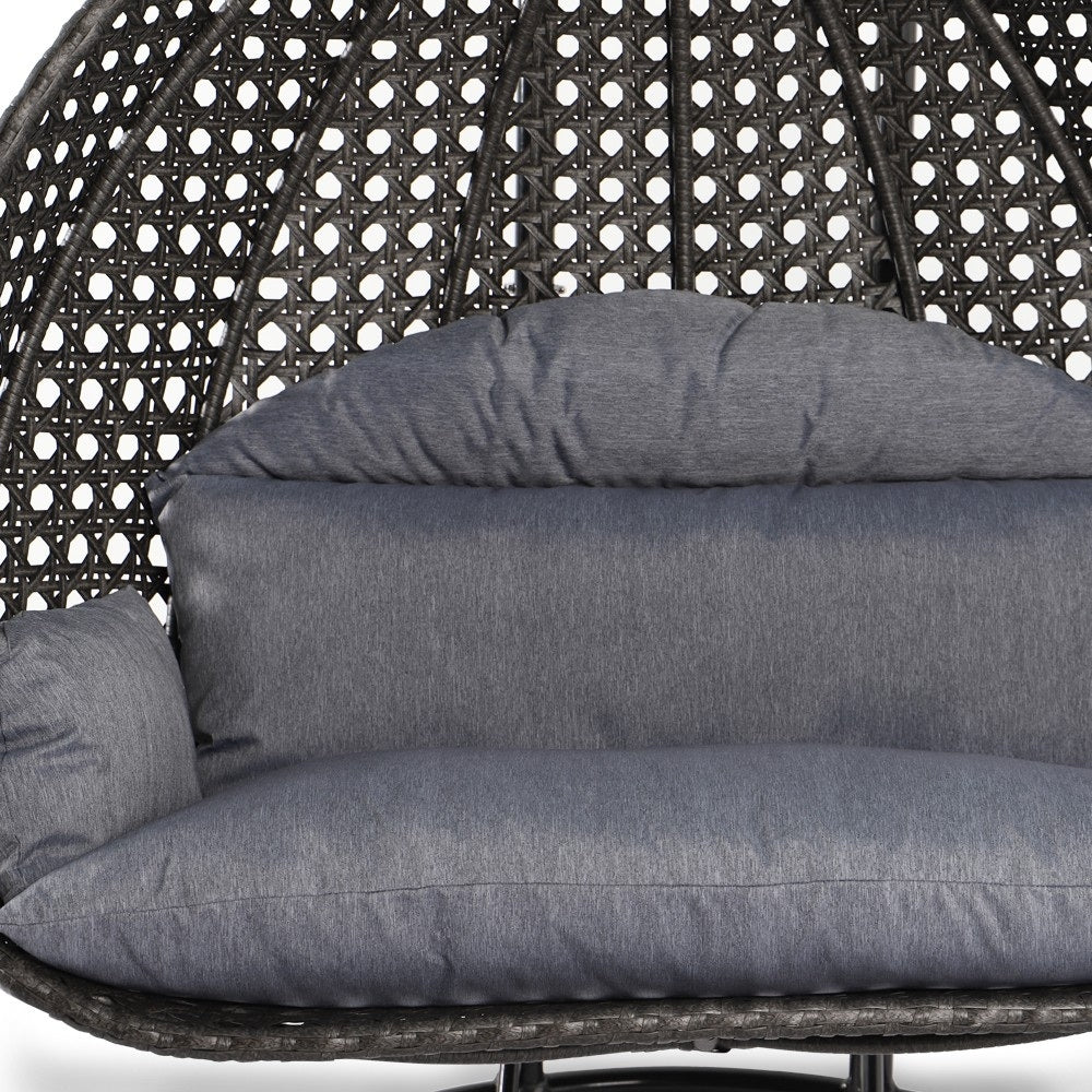 LeisureMod hangstoel in eivorm voor 2 personen met standaard - rieten schommelhangmat voor binnen en buiten, ligstoel voor terras met kussens