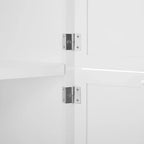 Hoher Eckschrank mit 8 Türen und 4 Regalböden