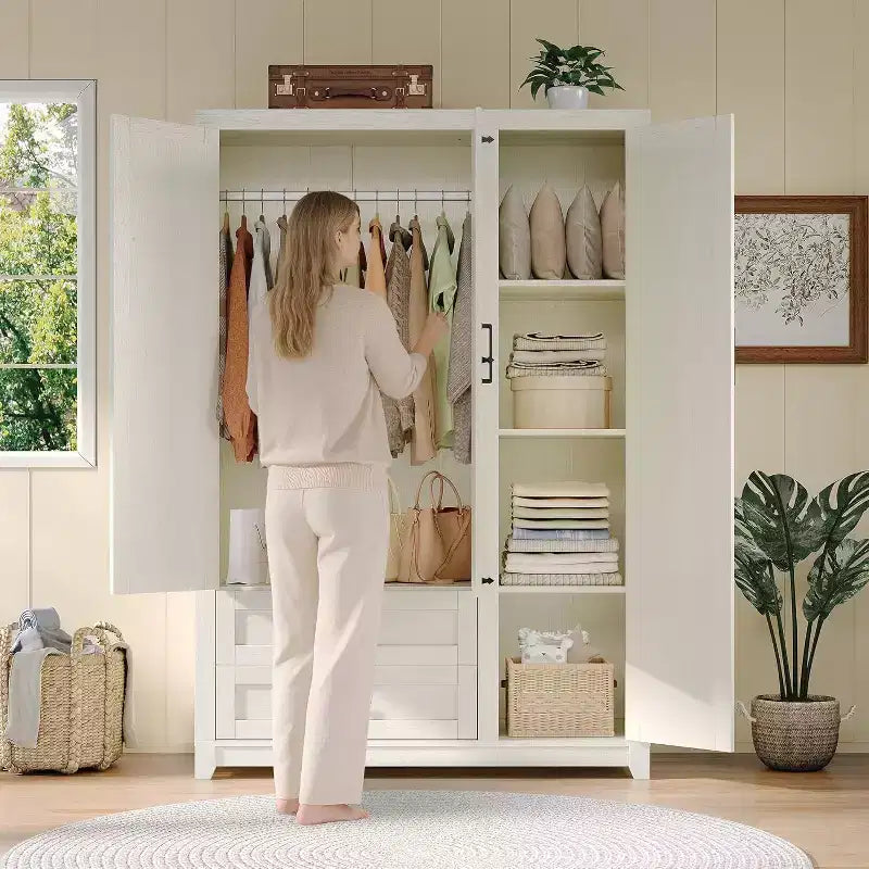 AMERLIFE 47-Zoll-Kleiderschrank im Landhausstil mit 3 Türen, 2 Schubladen, Kleiderstange und verstellbaren Regalen, freistehender Kleiderschrank-Organizer
