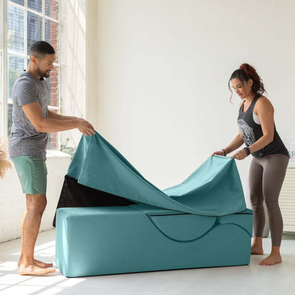 Avana Kami verstellbare Chaiselongue / Yoga und Massage – 2-in-1-Sitzhocker mit verborgenem ausklappbarem Yoga-Loungesessel, Mikrovelours – N/A