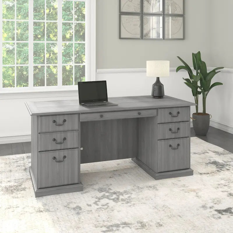 Bush Furniture Saratoga Schreibtisch für Führungskräfte mit Schubladen und Stauraum