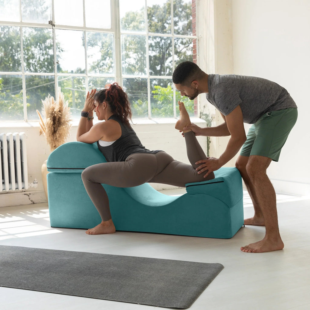 Avana Kami verstellbare Chaiselongue / Yoga und Massage – 2-in-1-Sitzhocker mit verborgenem ausklappbarem Yoga-Loungesessel, Mikrovelours – N/A