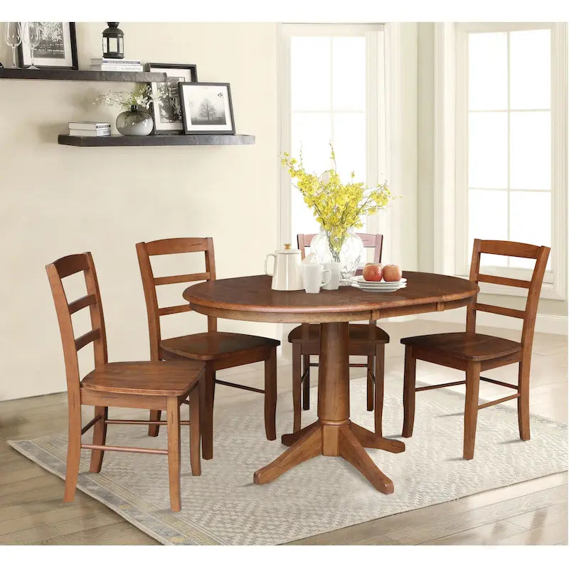 Ronde uitschuifbare eettafel van 36 inch met 4 Madrid-stoelen