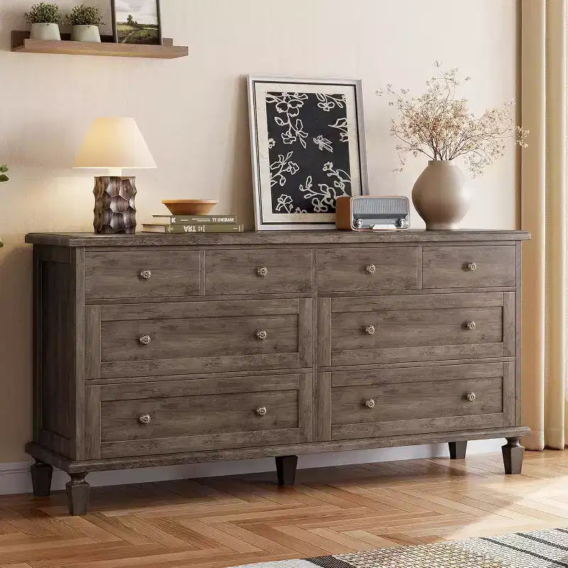Ladekast met 8 laden voor de slaapkamer, vintage ladekast van 59 inch en tv-meubel met gebeeldhouwde handgrepen en taps toelopende poten, houten ladekast met ruime opbergruimte