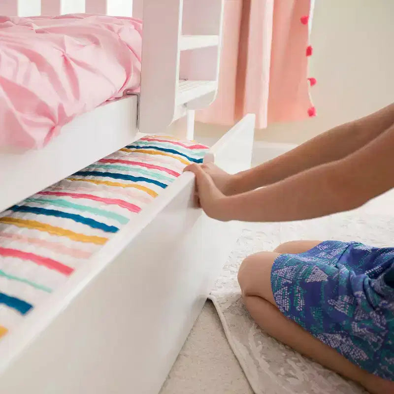 Max & Lily Etagenbett aus Massivholz, Einzelbett über Doppelbett mit ausziehbarem Stauraumbett und Leiter für Kinder