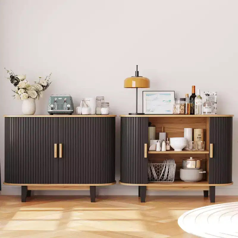 Geribbeld dressoir van 40 inch, opbergkast met schuifdeur en verstelbare plank, moderne credenza-opbergkast, bartafel met roldeur