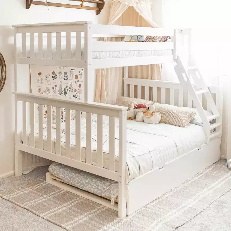 Max & Lily Etagenbett aus Massivholz, Einzelbett über Doppelbett mit ausziehbarem Stauraumbett und Leiter für Kinder