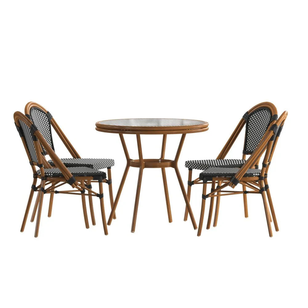 Ensemble bistro commercial intérieur/extérieur avec table et quatre chaises