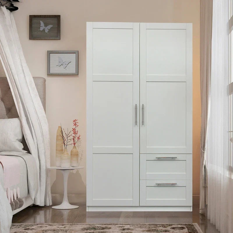 Armoire-penderie en bois blanc avec portes, tiroirs et tringle