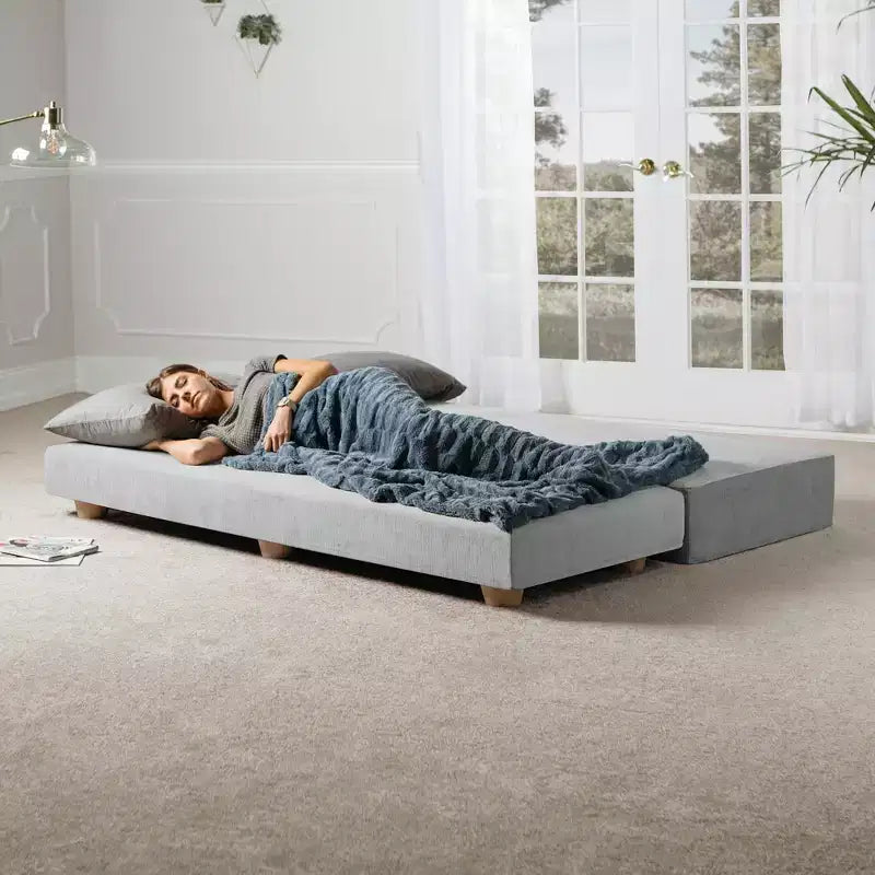Tagesbett / ausklappbares Schlafsofa in Queen-Size – Microvelours