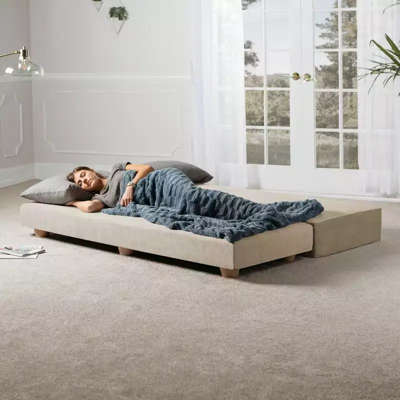 Tagesbett / ausklappbares Schlafsofa in Queen-Size – Microvelours