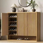 Meuble à chaussures avec porte à cannelures et étagères réglables pour l’entrée ou le salon