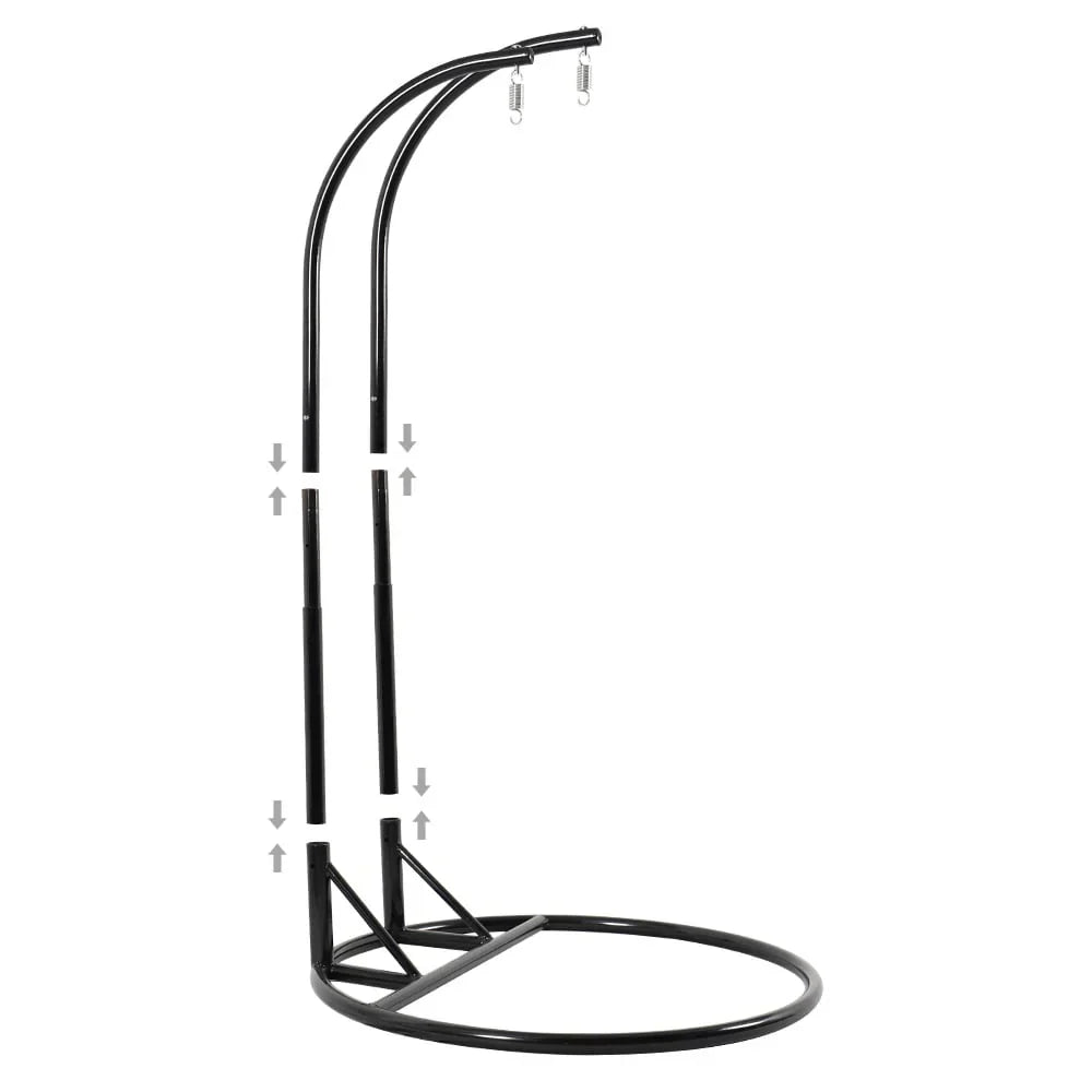 LeisureMod hangstoel in eivorm voor 2 personen met standaard - rieten schommelhangmat voor binnen en buiten, ligstoel voor terras met kussens