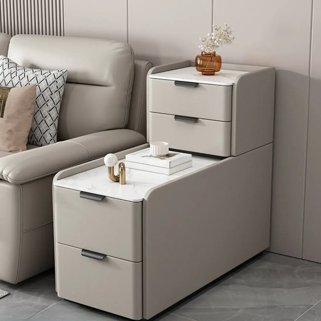 Hochseitentisch für Sofa in L-Form aus Holz mit 4 Schubladen und Steinplatte