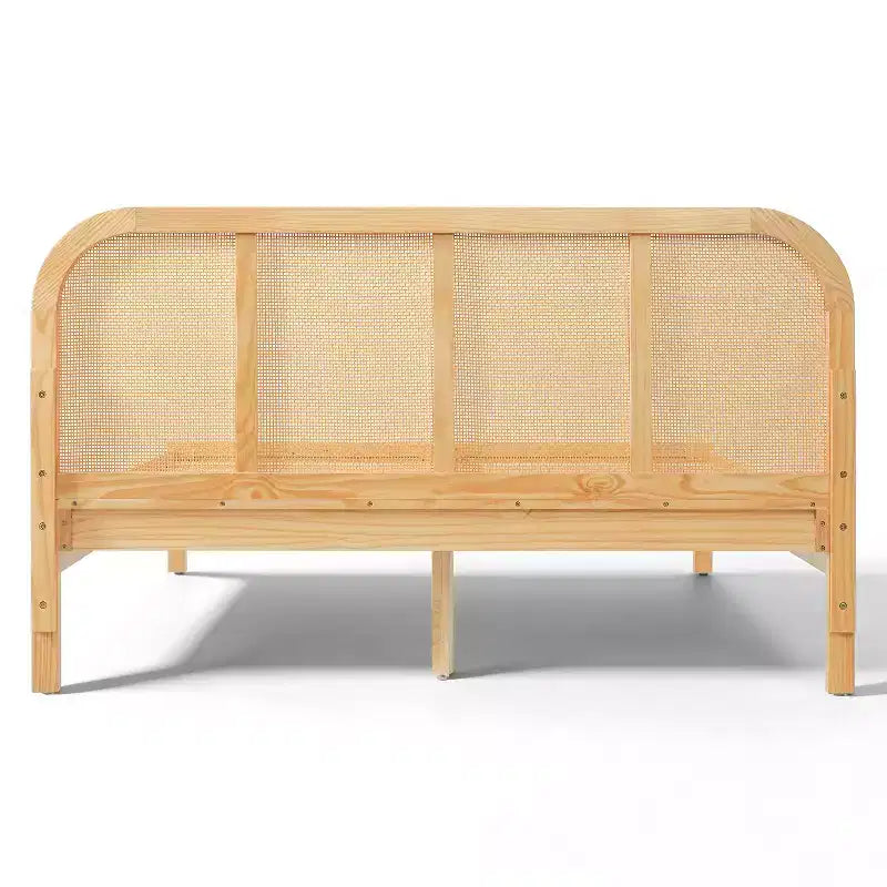 Christopher Knight Home Callahan modern boho houten bedframe met lattenbodem en rotan hoofdbord