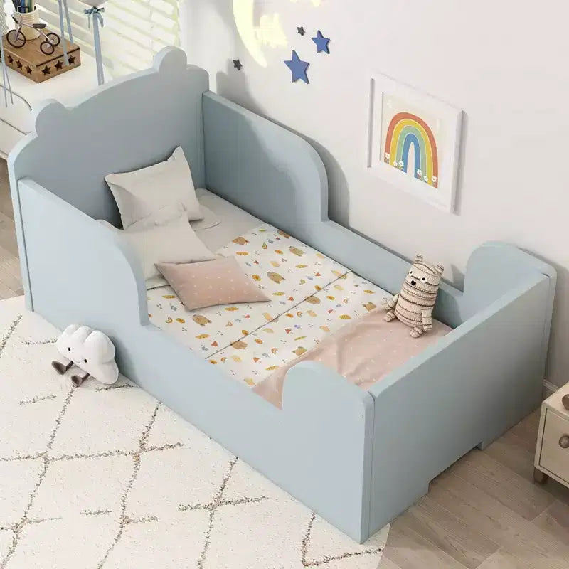 Okak vloerbed in de vorm van een beer voor kinderen van 3-6 jaar, peuterbedframe met veiligheidshekje, schattig kinderbed in de vorm van een dier