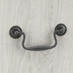Bush Furniture Saratoga Schreibtisch für Führungskräfte mit Schubladen und Stauraum