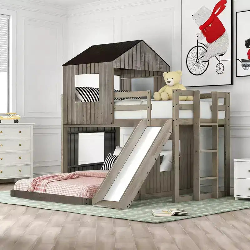 Luxystar Etagenbett aus Holz in Twin-über-Full-Größe mit Spielhaus, Rutsche und Schutzgittern