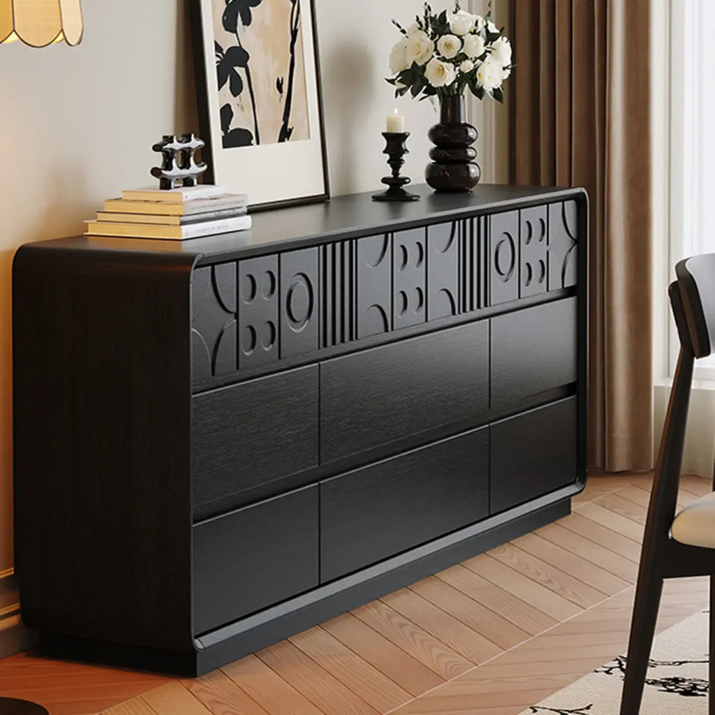 Von Art déco inspirierte Holzkommode mit geometrischen Schnitzereien