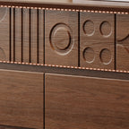 Von Art déco inspirierte Holzkommode mit geometrischen Schnitzereien