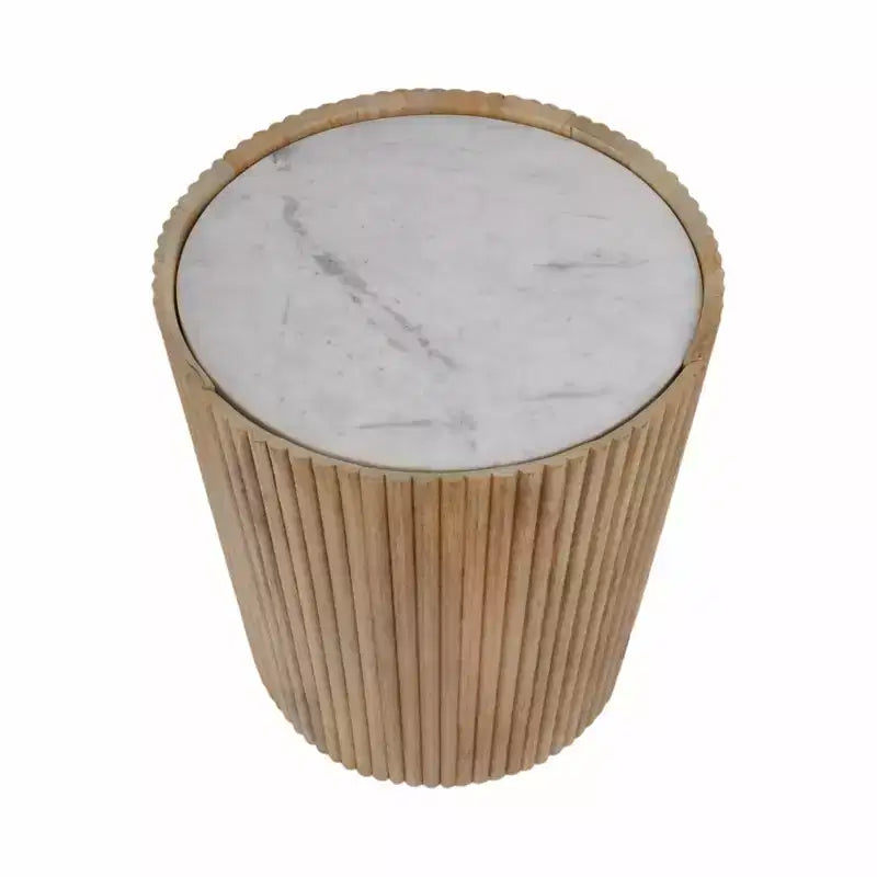 Decoratieve geribbelde houten bijzettafel met marmeren blad en opbergruimte - kleine woondecoratietafel voor slaapkamer of woonkamer