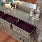 Ensemble traditionnel Vame de 2 pièces comprenant une commode à 9 tiroirs et un miroir, par Furniture of America