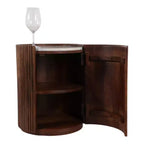 Decoratieve geribbelde houten bijzettafel met marmeren blad en opbergruimte - kleine woondecoratietafel voor slaapkamer of woonkamer