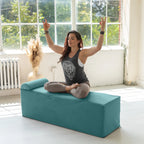 Avana Kami verstellbare Chaiselongue / Yoga und Massage – 2-in-1-Sitzhocker mit verborgenem ausklappbarem Yoga-Loungesessel, Mikrovelours – N/A