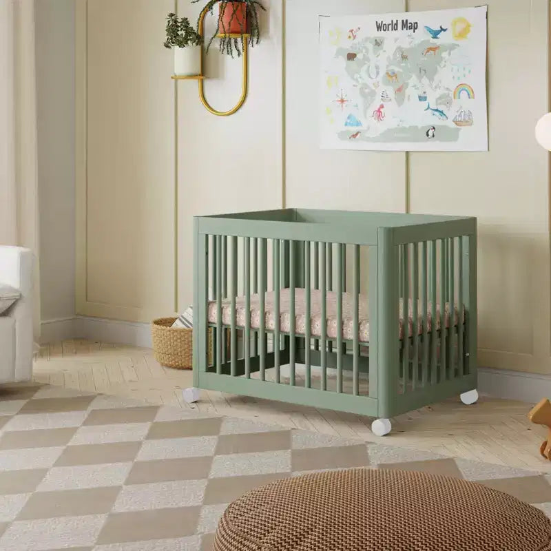 Babyletto Yuzu 8-in-1 umbaubares Babybett mit Umbausets für alle Entwicklungsstufen