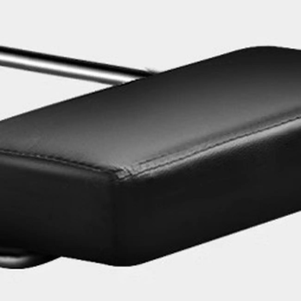 Ergonomischer schwarzer Drehbürostuhl aus Leder mit Fußstütze