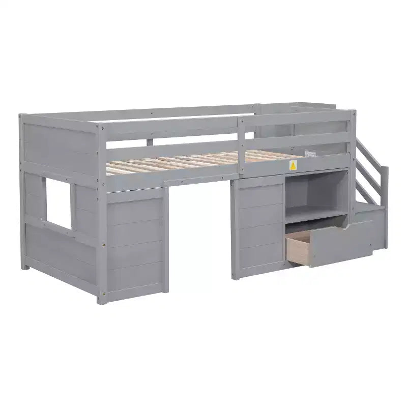 Okak hoogslaper van massief hout voor éénpersoonsmatras met trap en opbergruimte, lage stapelbedden voor éénpersoonsmatrassen met laden en planken, multifunctionele hoogslapers voor kinderen en tieners