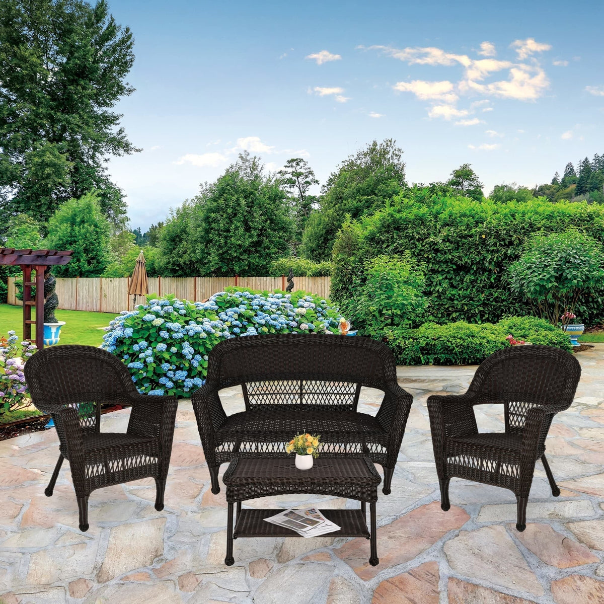 4-teiliges Sitzgruppen-Set aus Korbgeflecht für die Terrasse