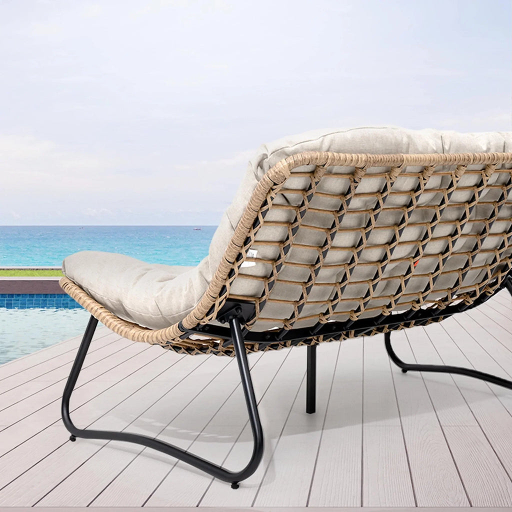Fauteuil double Papasan avec coussin, rotin PE toutes saisons et structure en métal, pour intérieur et extérieur