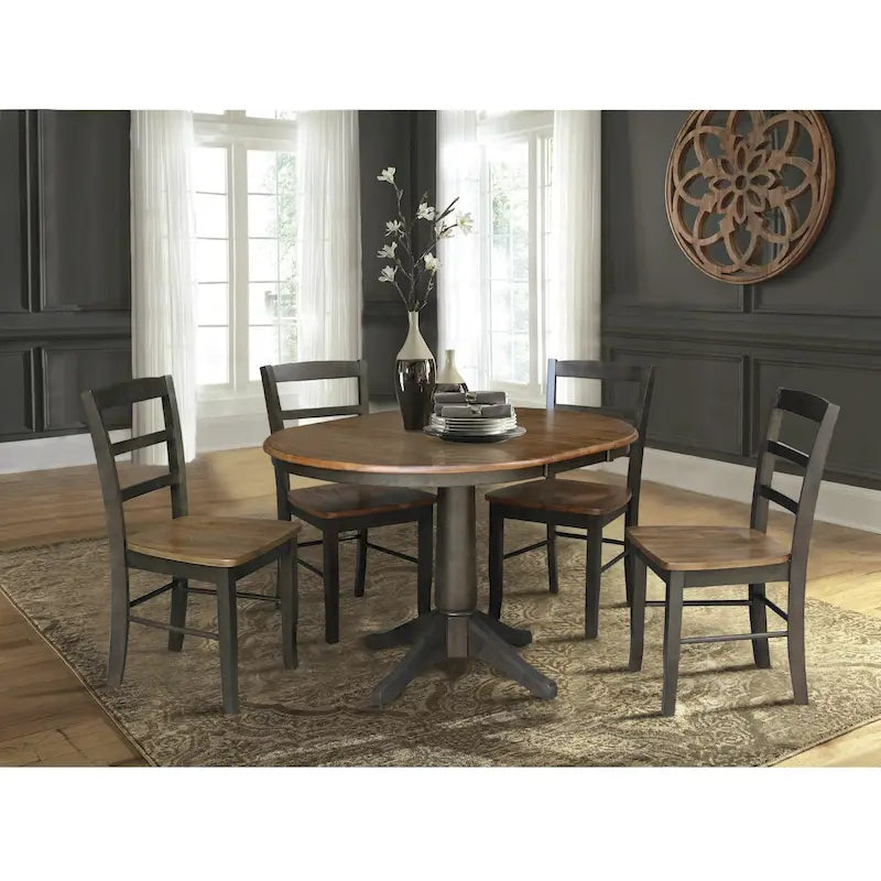 Ronde uitschuifbare eettafel van 36 inch met 4 Madrid-stoelen